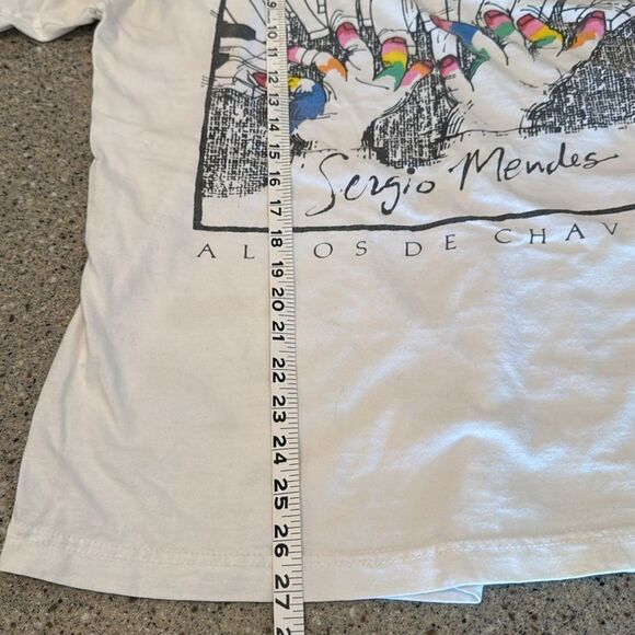 VINTAGE Sergio Mendes Piano Keys Altos De Chavon Tee - Picture 9 of 12